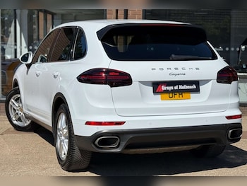 Used Porsche Cayenne 2024 for sale - 78370336: Photo