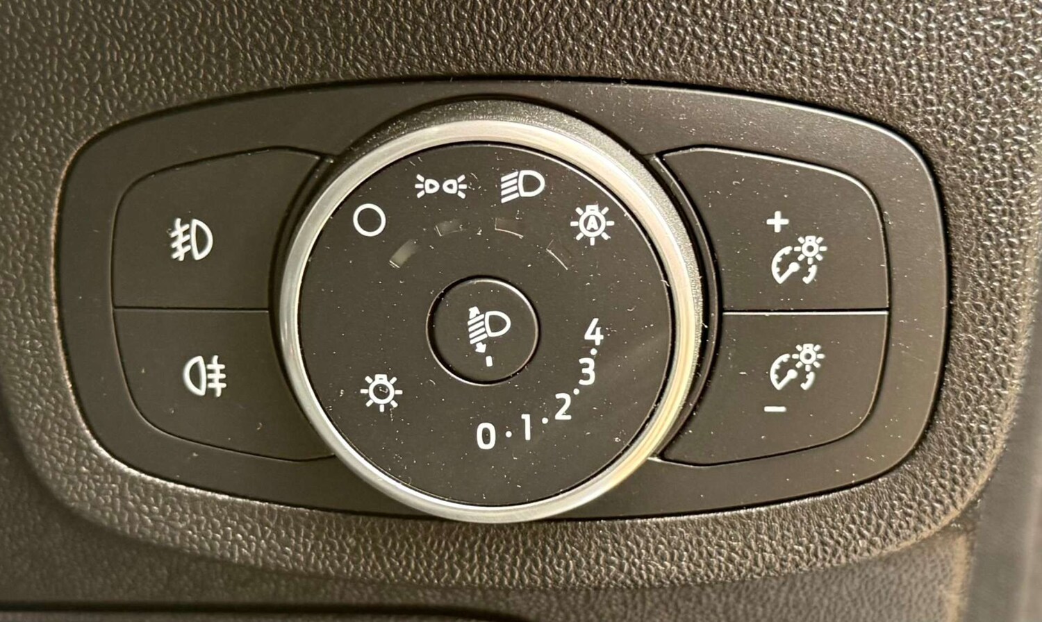 Used Ford Fiesta 2018 for sale - 76277992: Photo 14