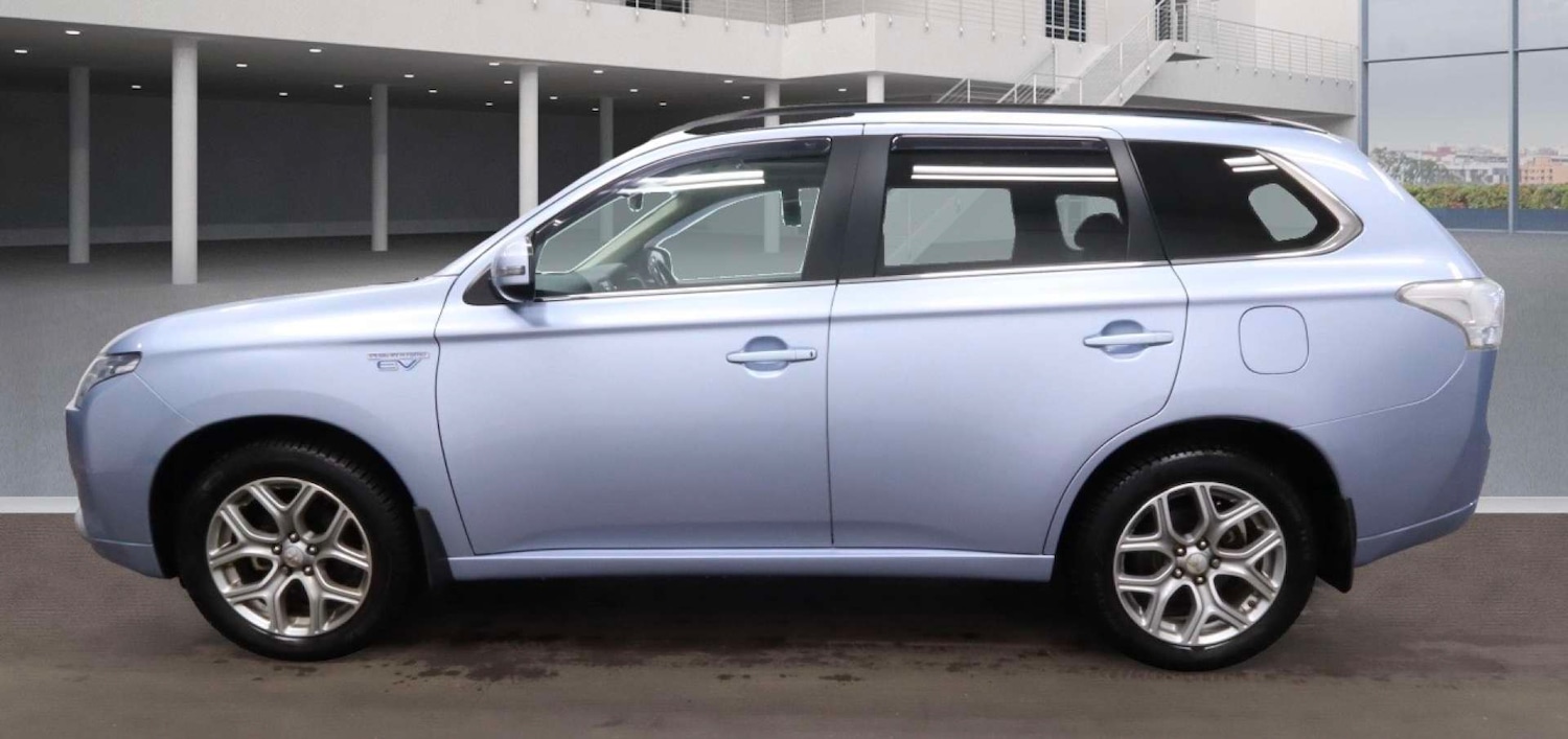 Used Mitsubishi Outlander 2015 for sale - 76642926: Photo 6