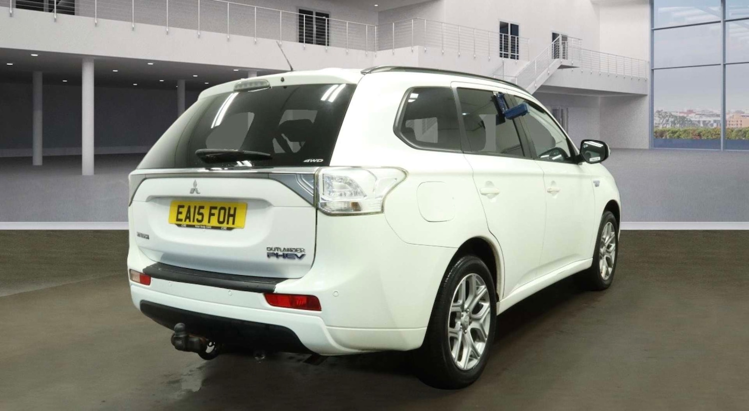 Used Mitsubishi Outlander 2015 for sale - 77303971: Photo 4