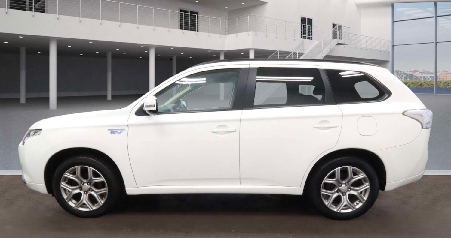Used Mitsubishi Outlander 2015 for sale - 77303971: Photo 6