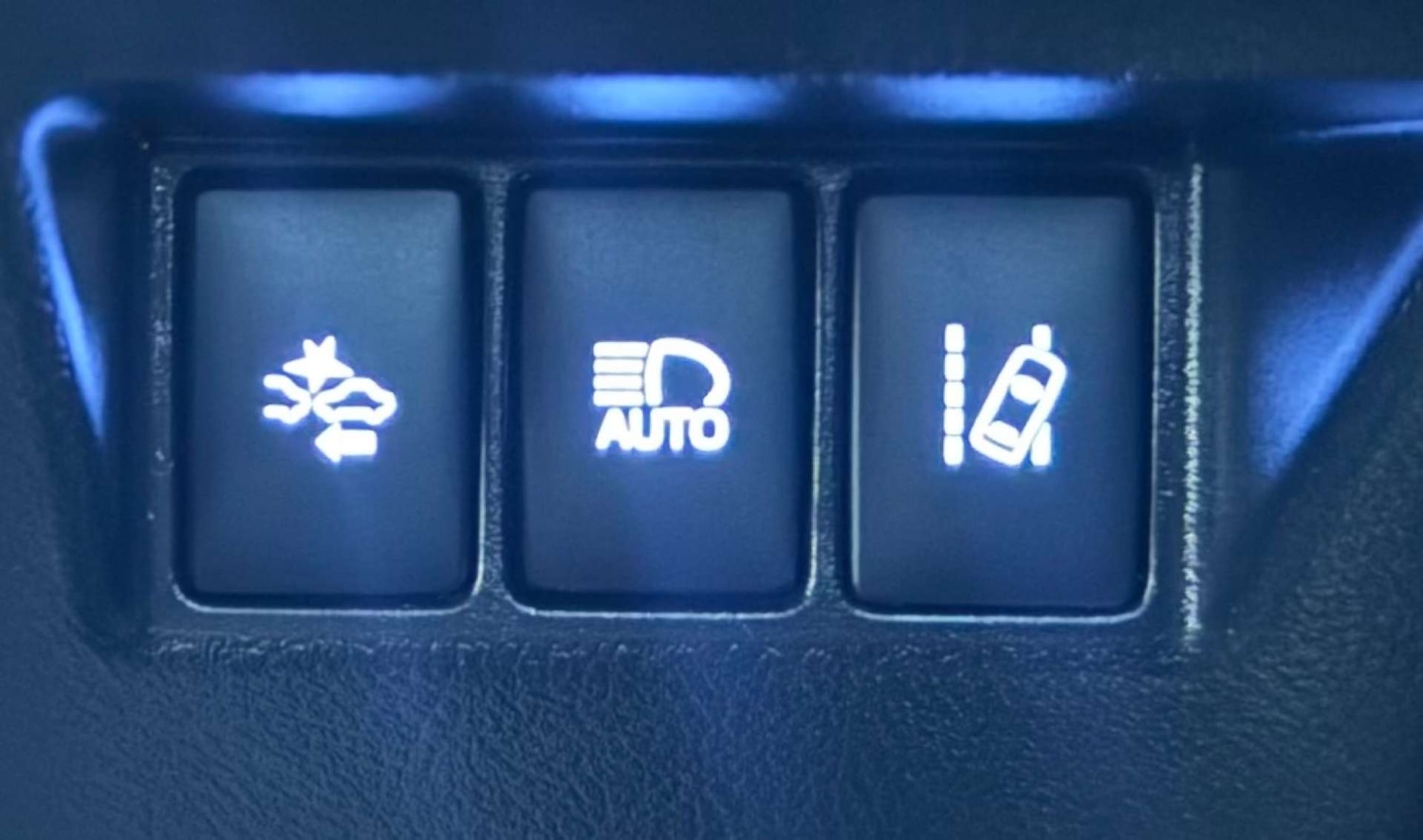 Used Toyota Yaris 2017 for sale - 76719517: Photo 17