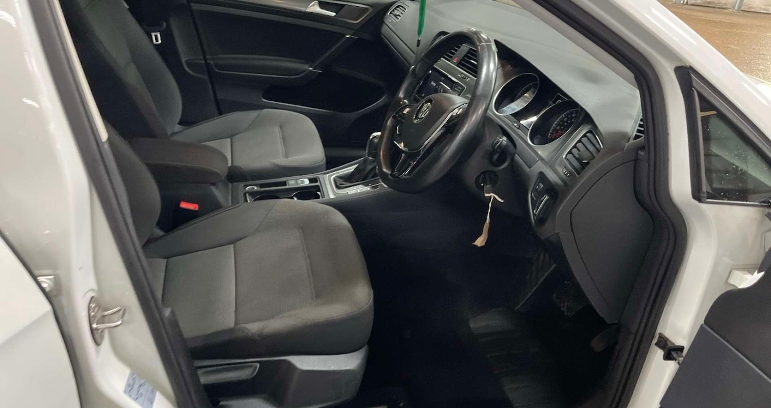 Used Volkswagen Golf 2013 for sale - 77669309: Photo 7