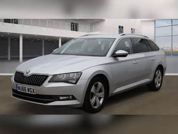 Used Skoda Superb 2016 for sale - 79667670: Photo