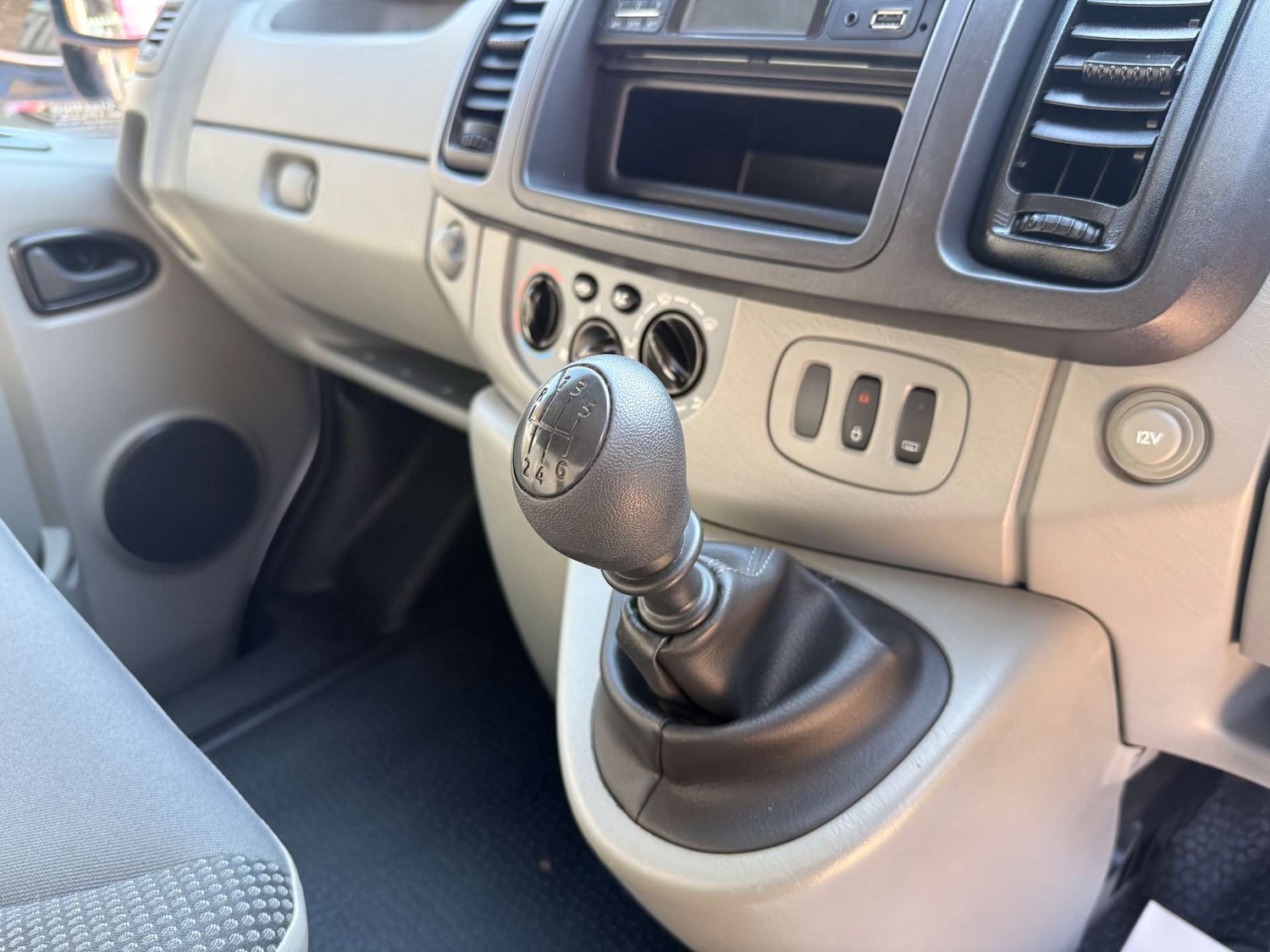 Used Vauxhall Vivaro 2013 for sale - 77319050: Photo 15