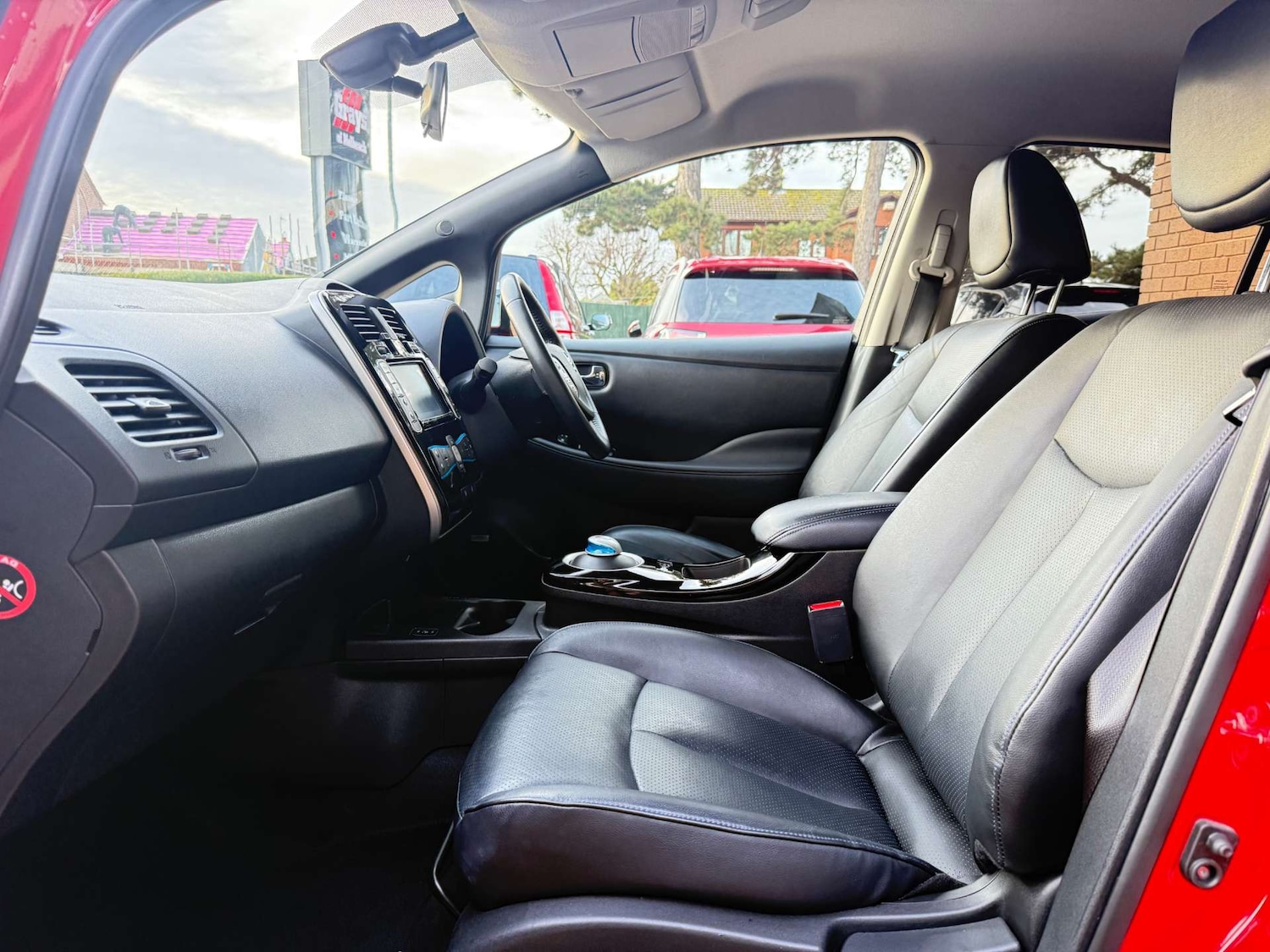 Used Nissan Leaf 2017 for sale - 77268890: Photo 11