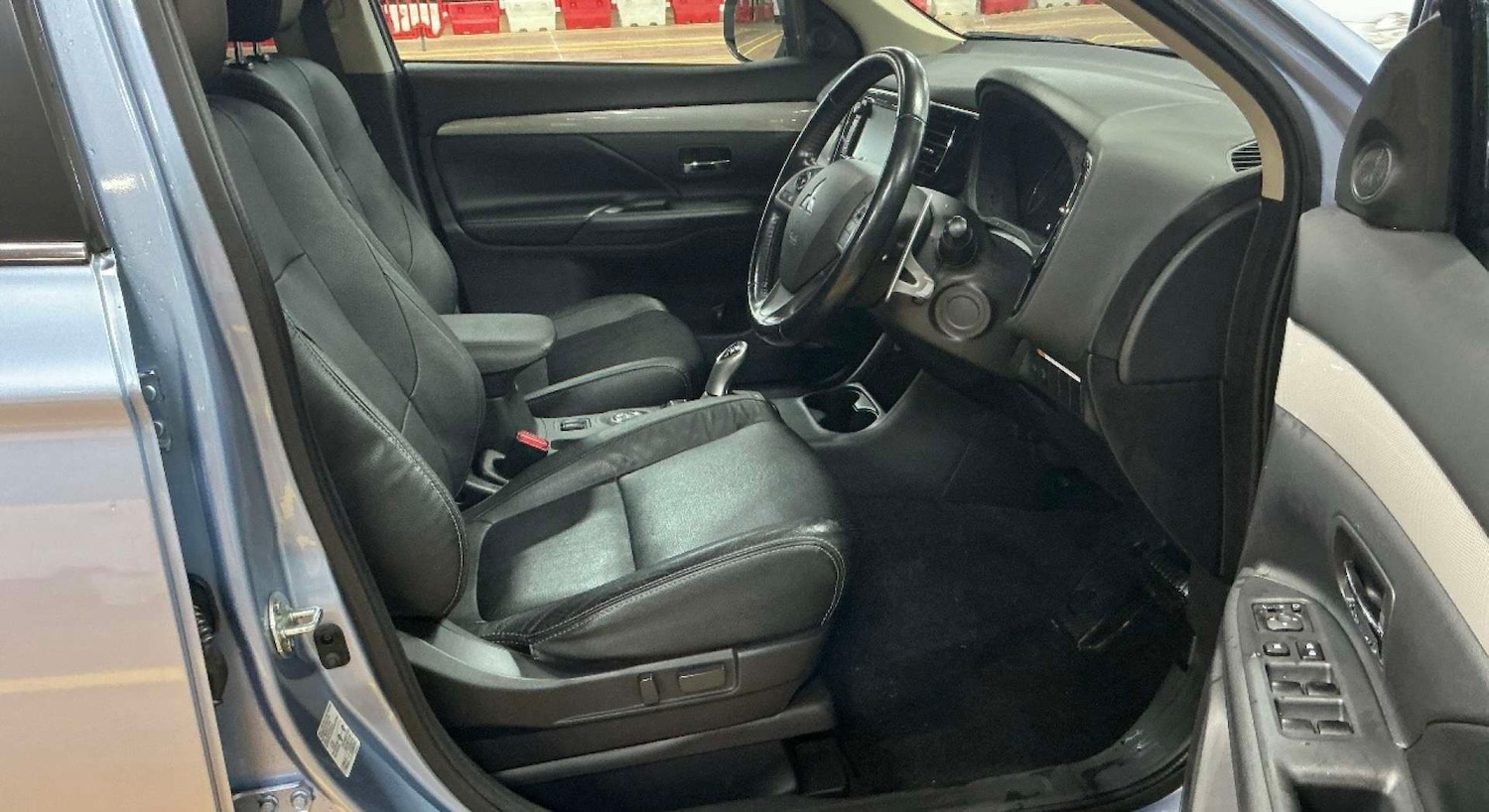 Used Mitsubishi Outlander 2015 for sale - 77087315: Photo 8