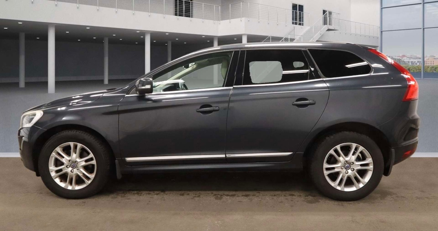 Used Volvo XC60 2015 for sale - 77911317: Photo 5