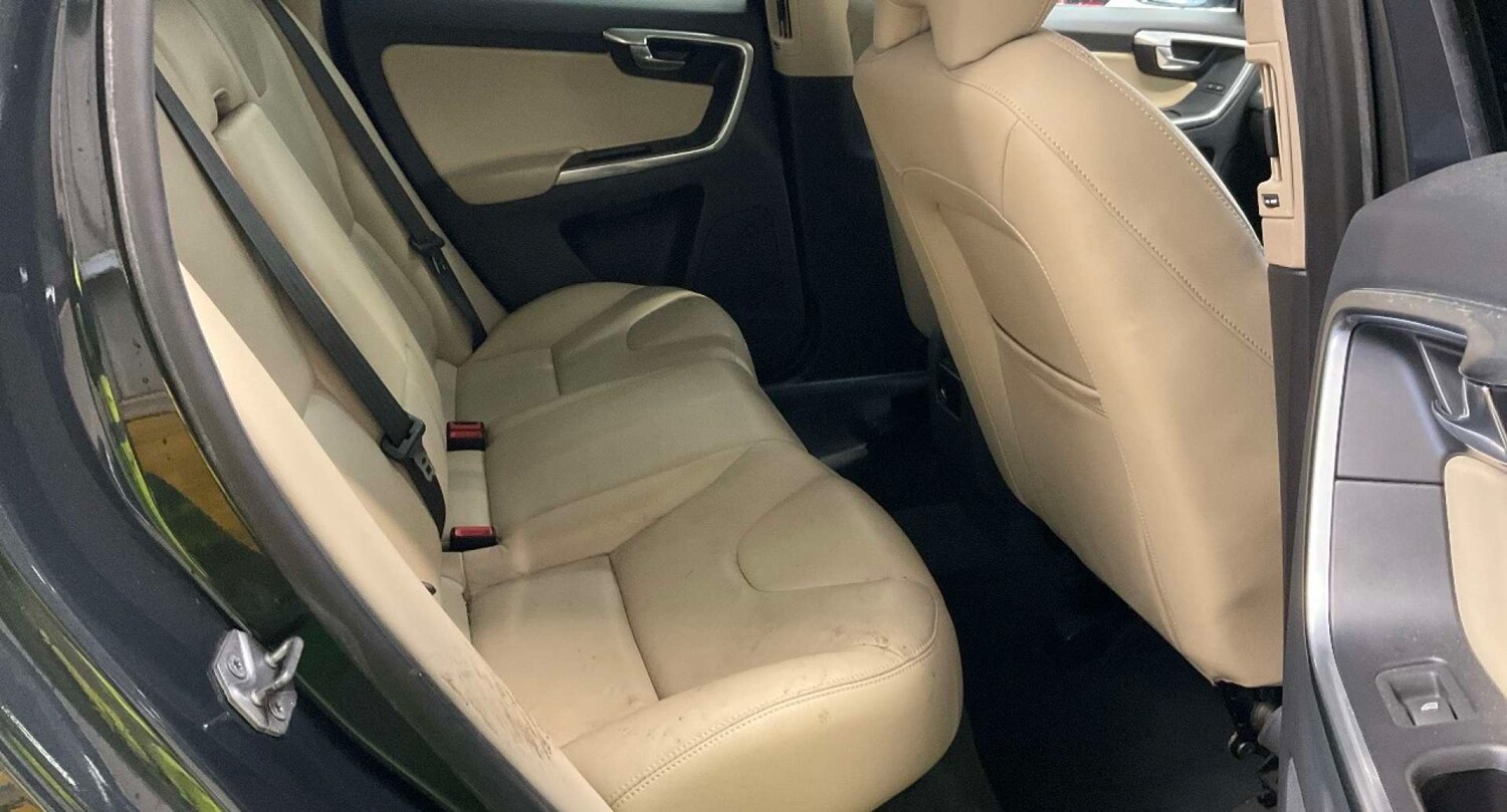 Used Volvo XC60 2015 for sale - 77911317: Photo 8