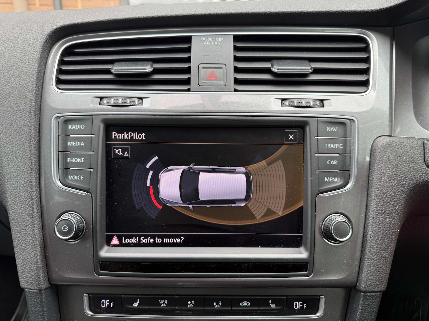 Used Volkswagen Golf 2014 for sale - 76005281: Photo 19