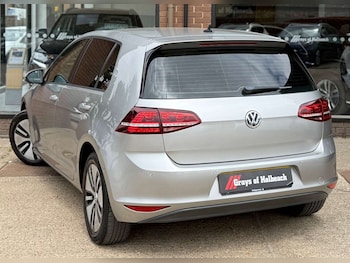 Used Volkswagen Golf 2014 for sale - 76005281: Photo