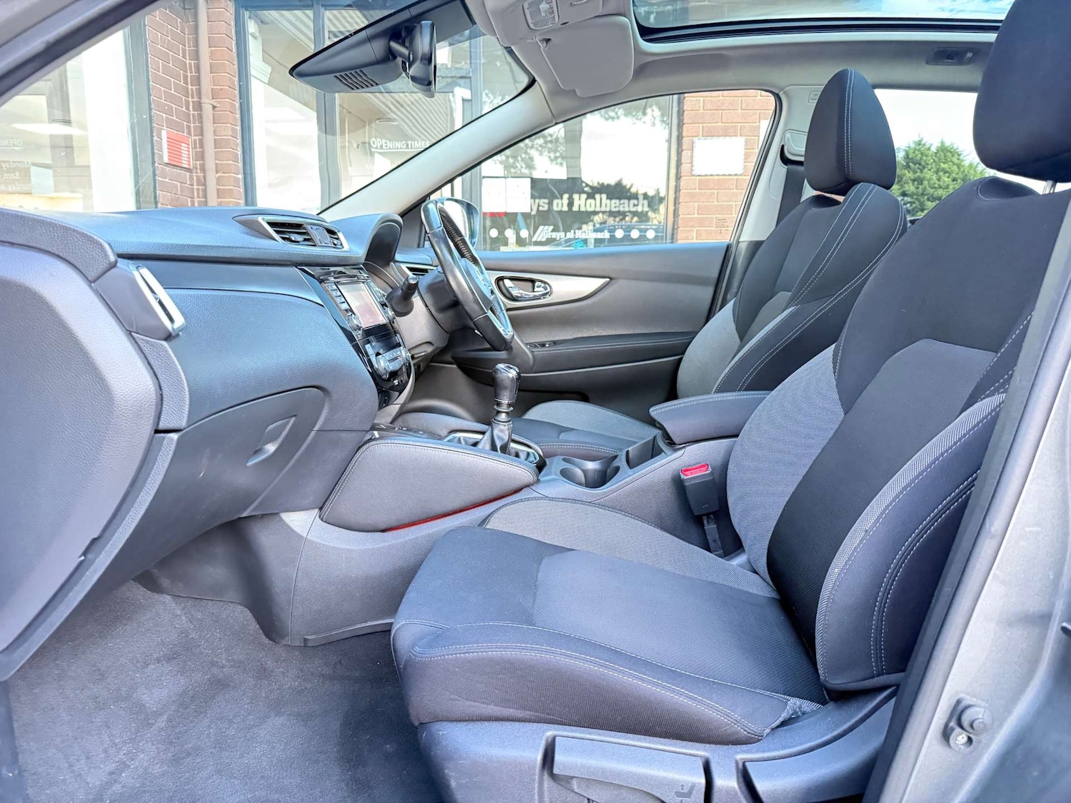 Used Nissan Qashqai 2018 for sale - 77271573: Photo 10