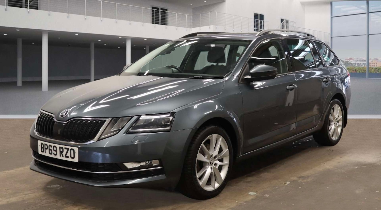 Used Skoda Octavia 2019 for sale - 75996571: Photo 2