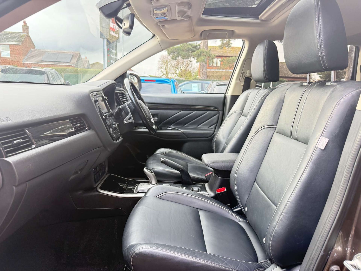 Used Mitsubishi Outlander 2016 for sale - 77470058: Photo 10