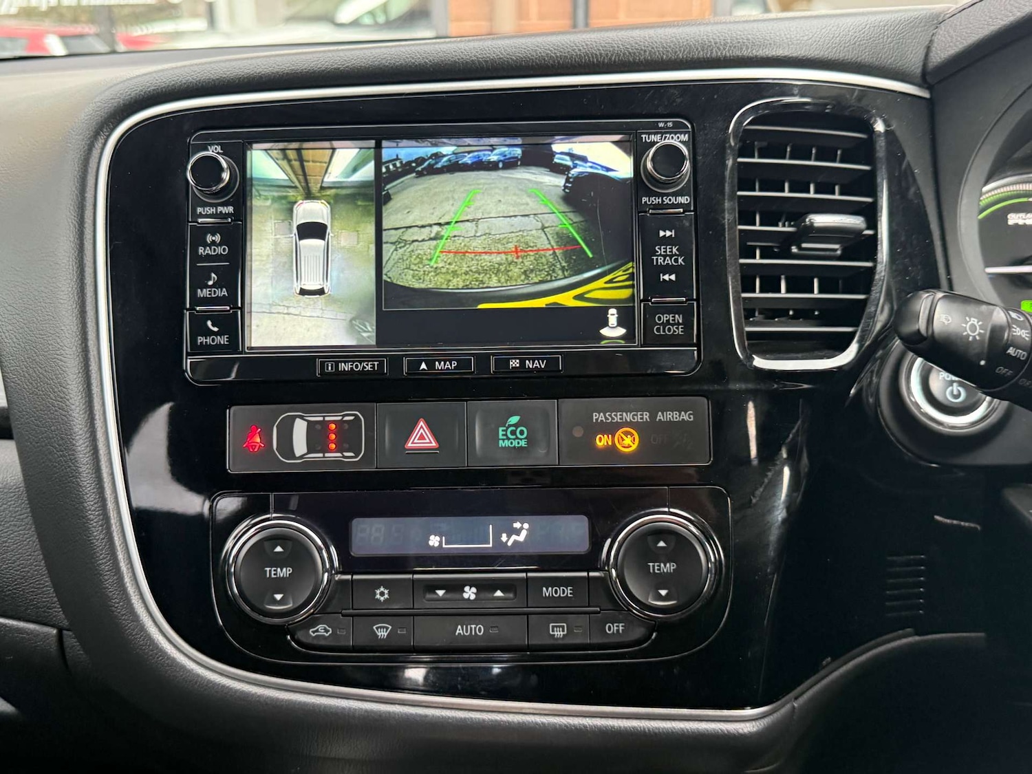 Used Mitsubishi Outlander 2016 for sale - 77470058: Photo 23