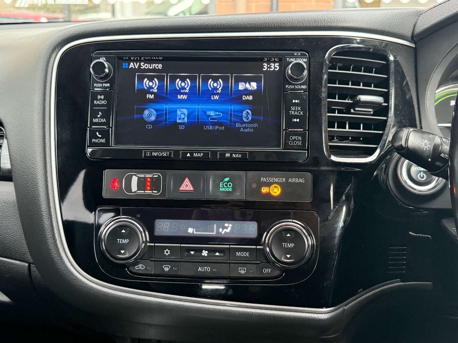 Used Mitsubishi Outlander 2016 for sale - 77470058: Photo 25