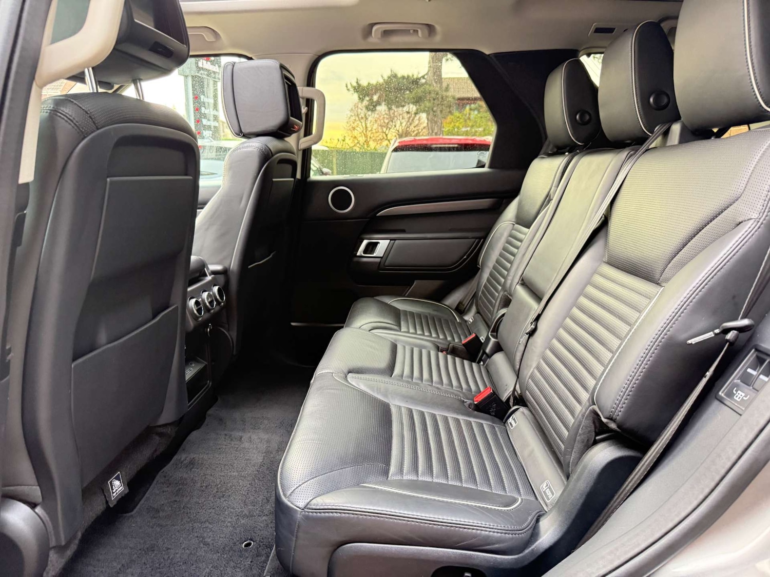 Used Land Rover Discovery 2017 for sale - 77268887: Photo 12