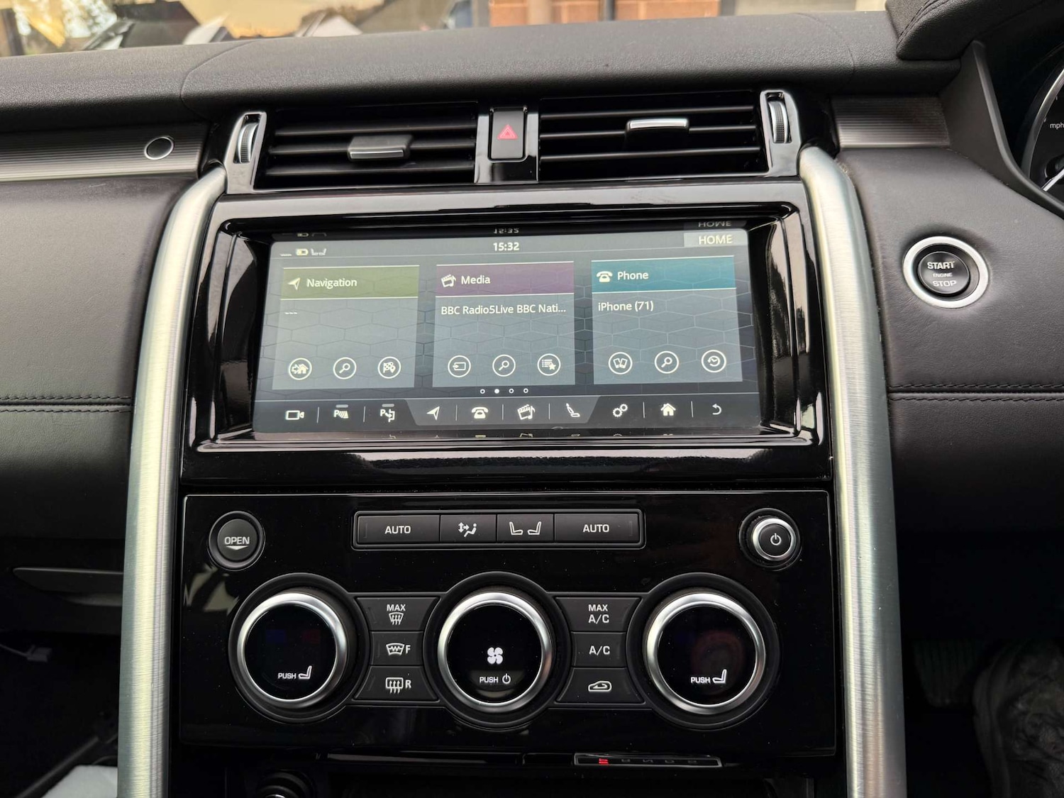 Used Land Rover Discovery 2017 for sale - 77268887: Photo 29