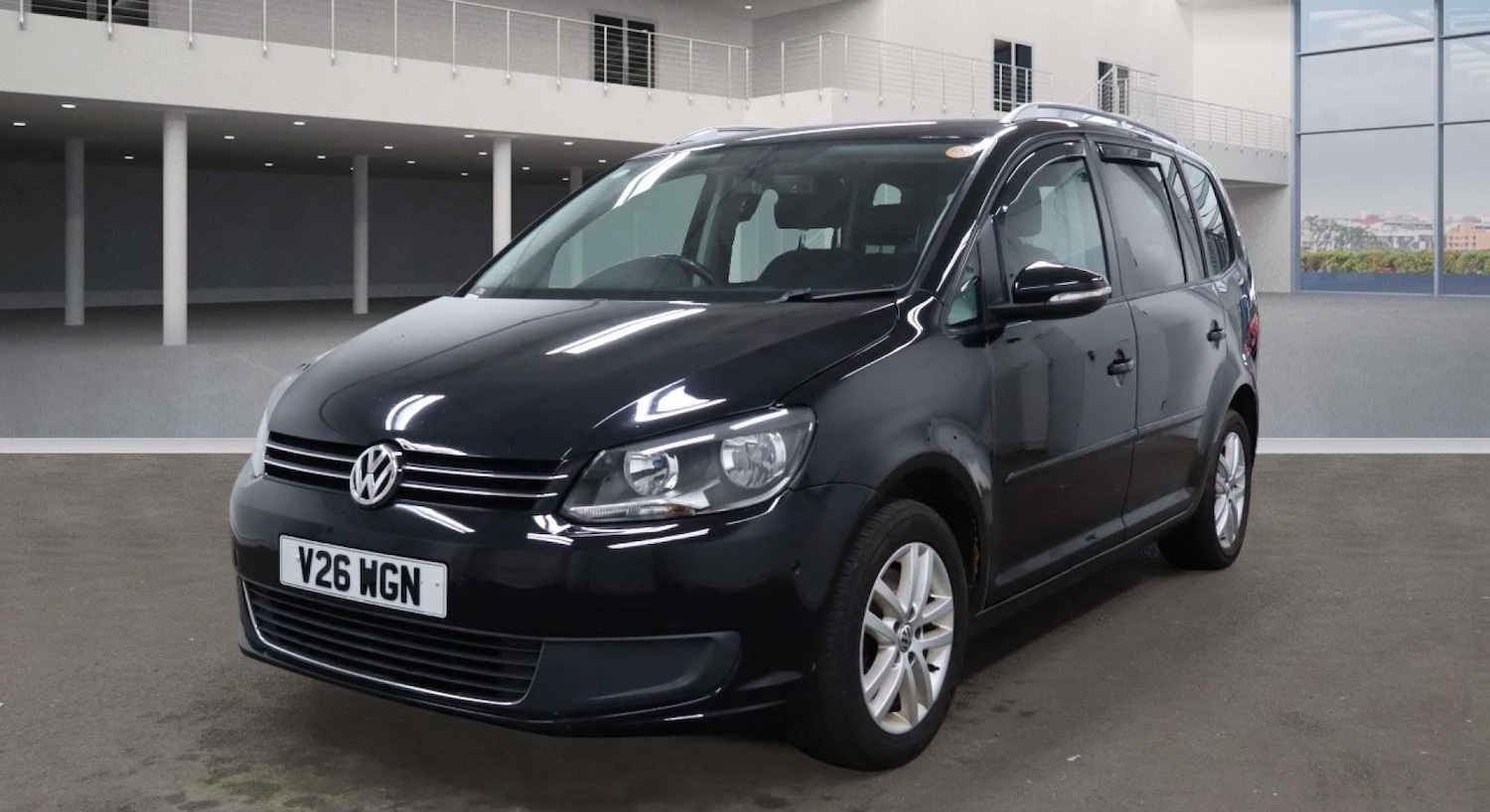 Used Volkswagen Touran 2015 for sale - 78083349: Photo 2