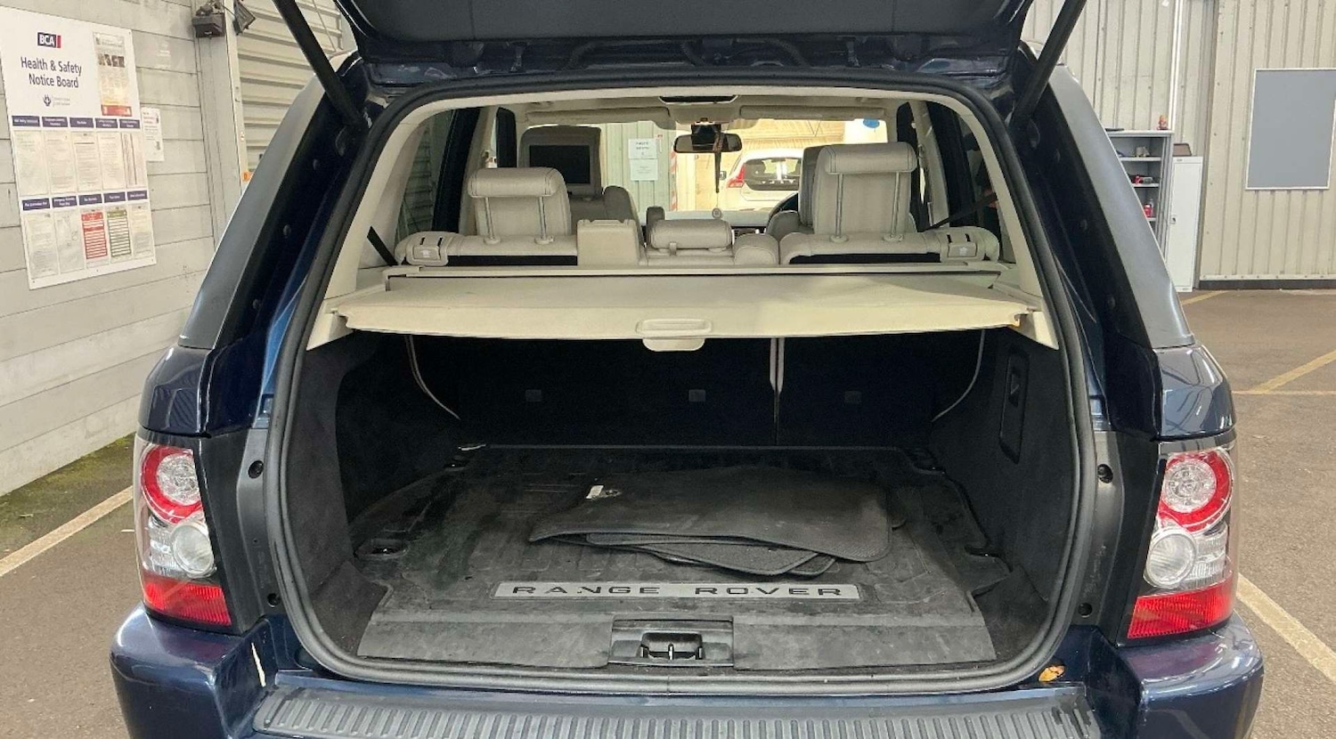 Used Land Rover Range Rover Sport 2012 for sale - 77705769: Photo 11