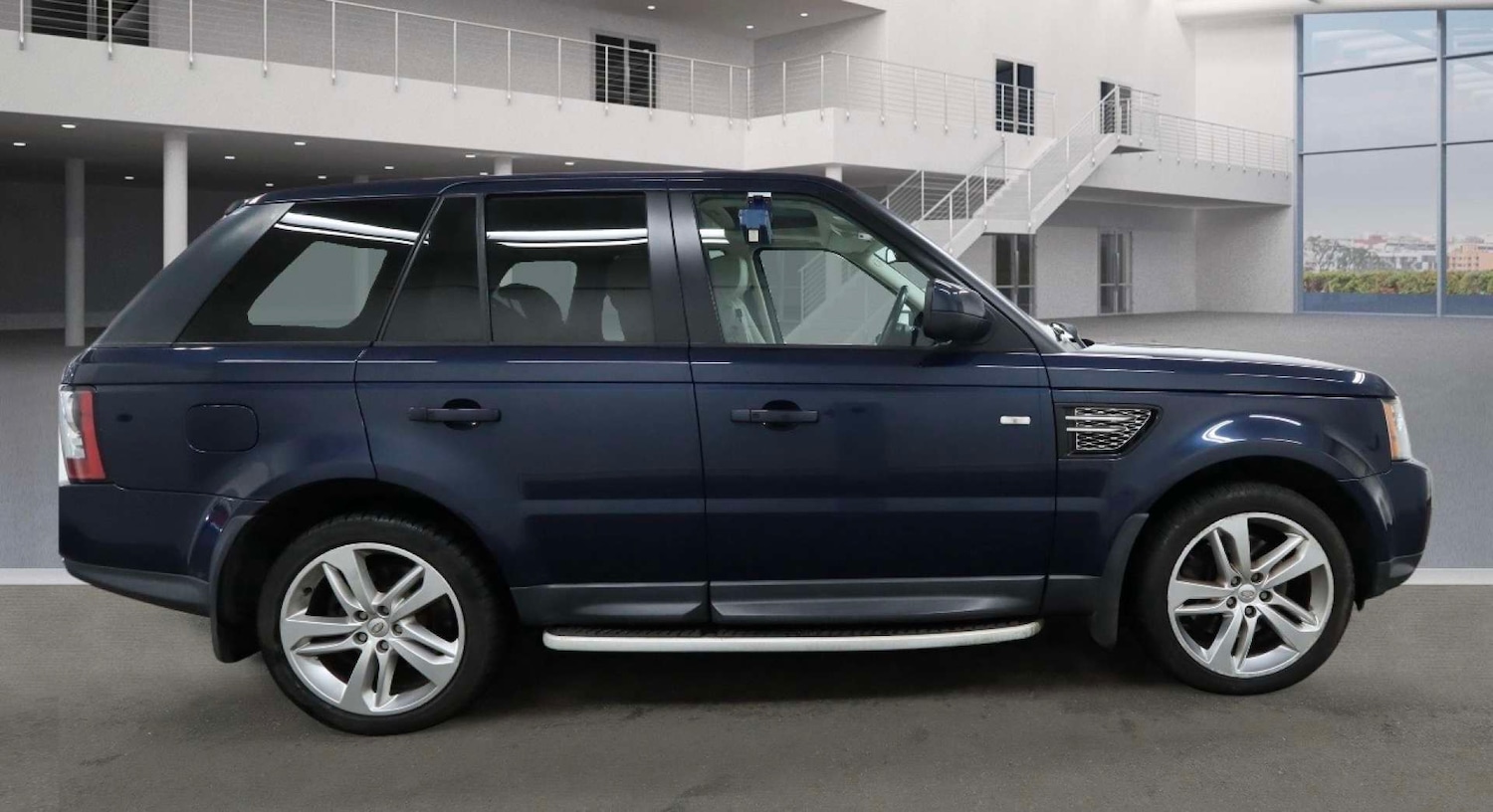 Used Land Rover Range Rover Sport 2012 for sale - 77705769: Photo 5