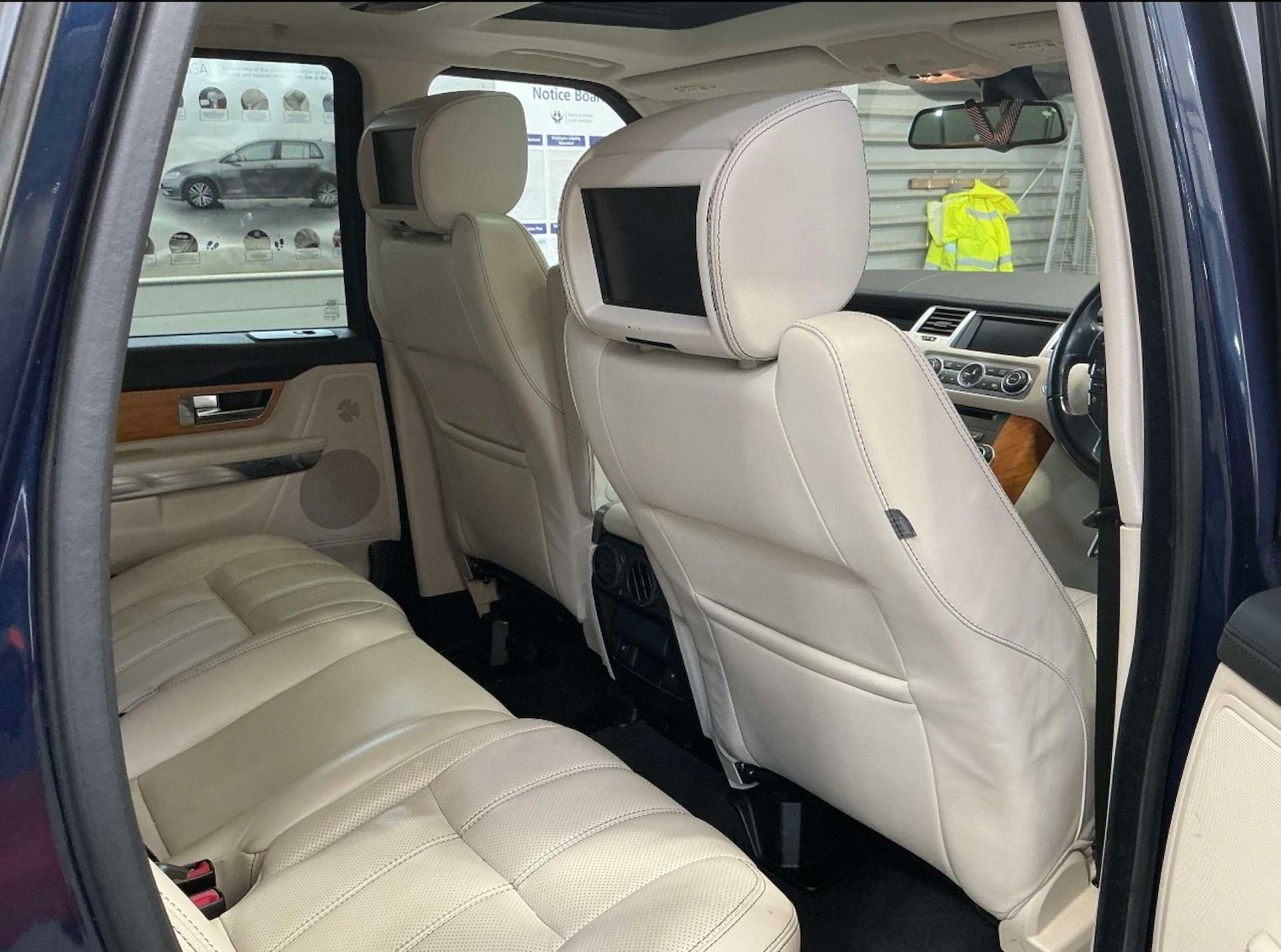 Used Land Rover Range Rover Sport 2012 for sale - 77705769: Photo 8