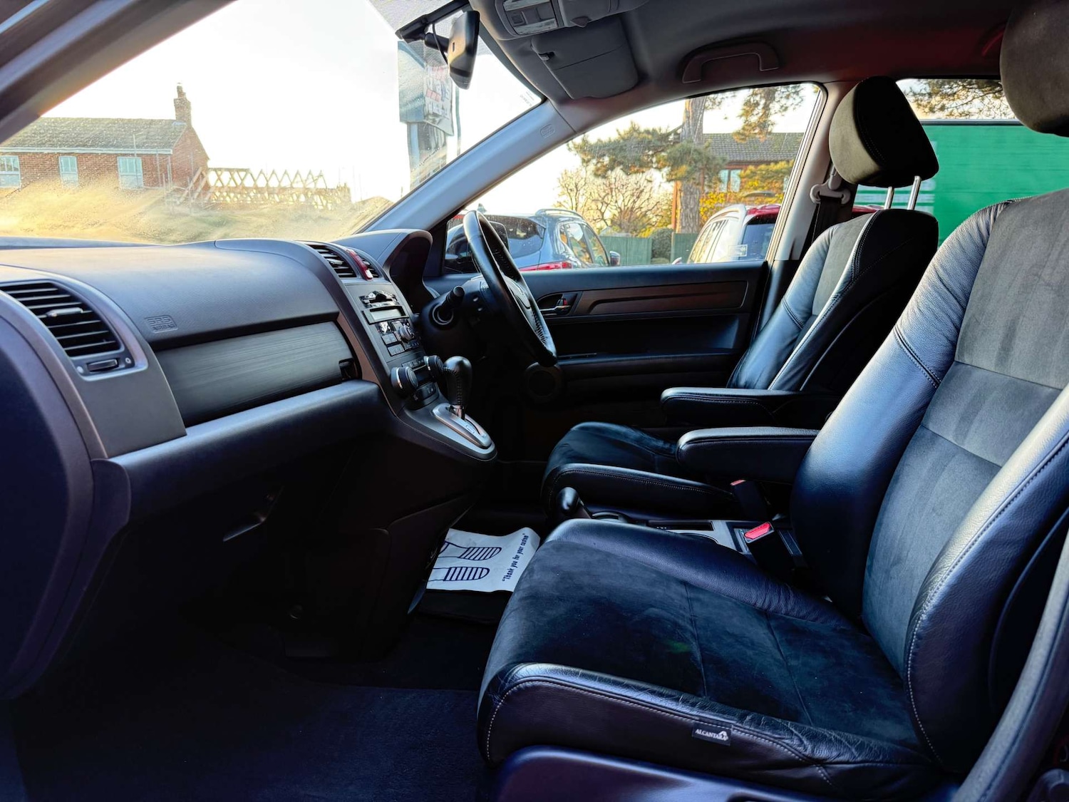 Used Honda CR-V 2011 for sale - 76845378: Photo 10