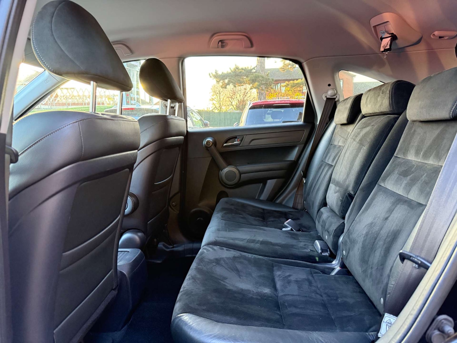 Used Honda CR-V 2011 for sale - 76845378: Photo 11