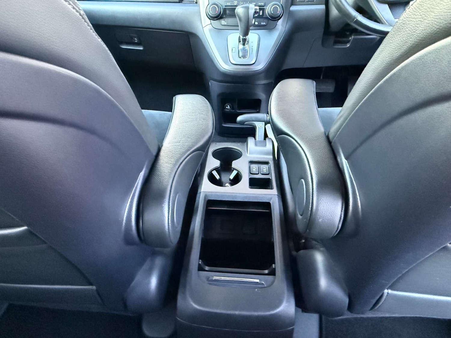 Used Honda CR-V 2011 for sale - 76845378: Photo 16