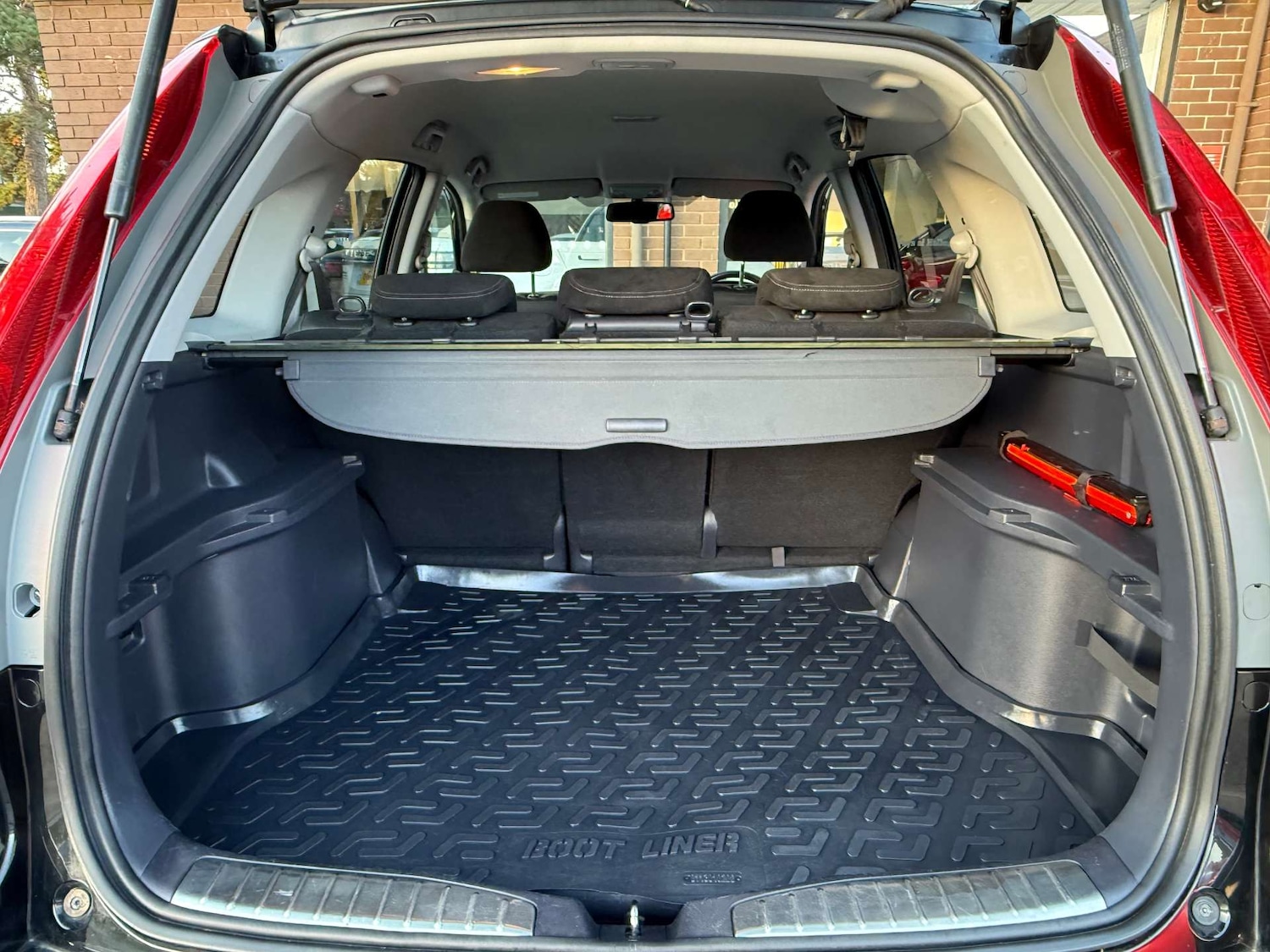 Used Honda CR-V 2011 for sale - 76845378: Photo 24