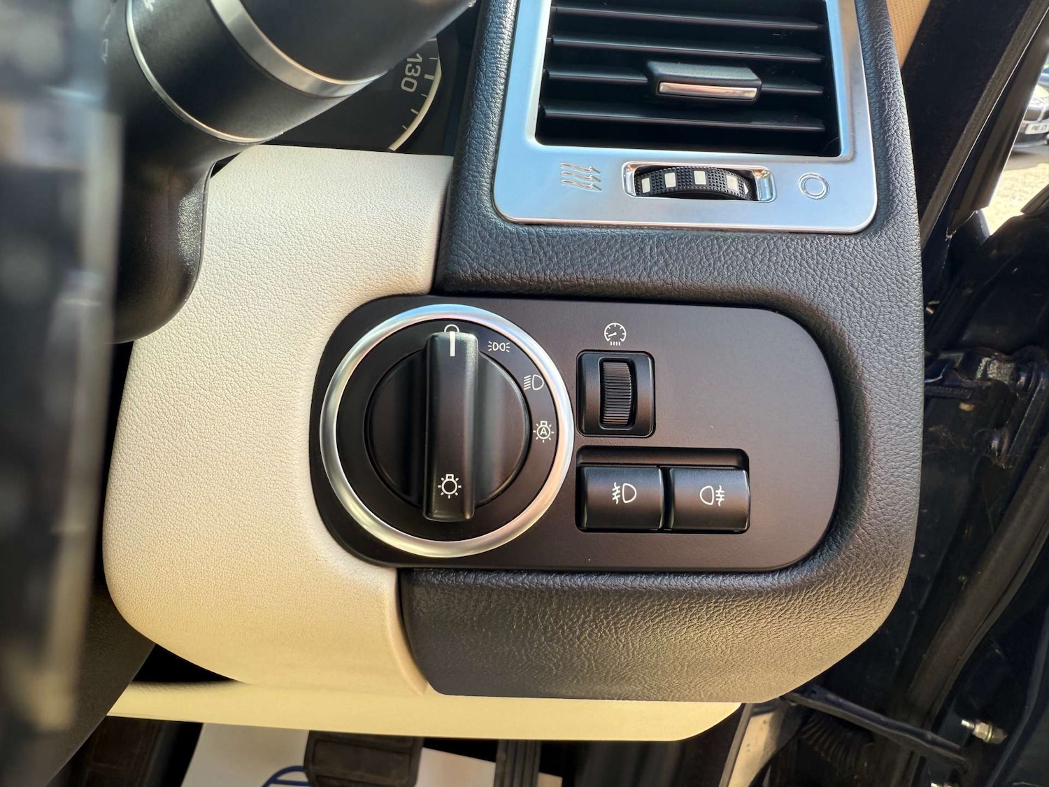 Used Land Rover Range Rover Sport 2012 for sale - 77888872: Photo 18