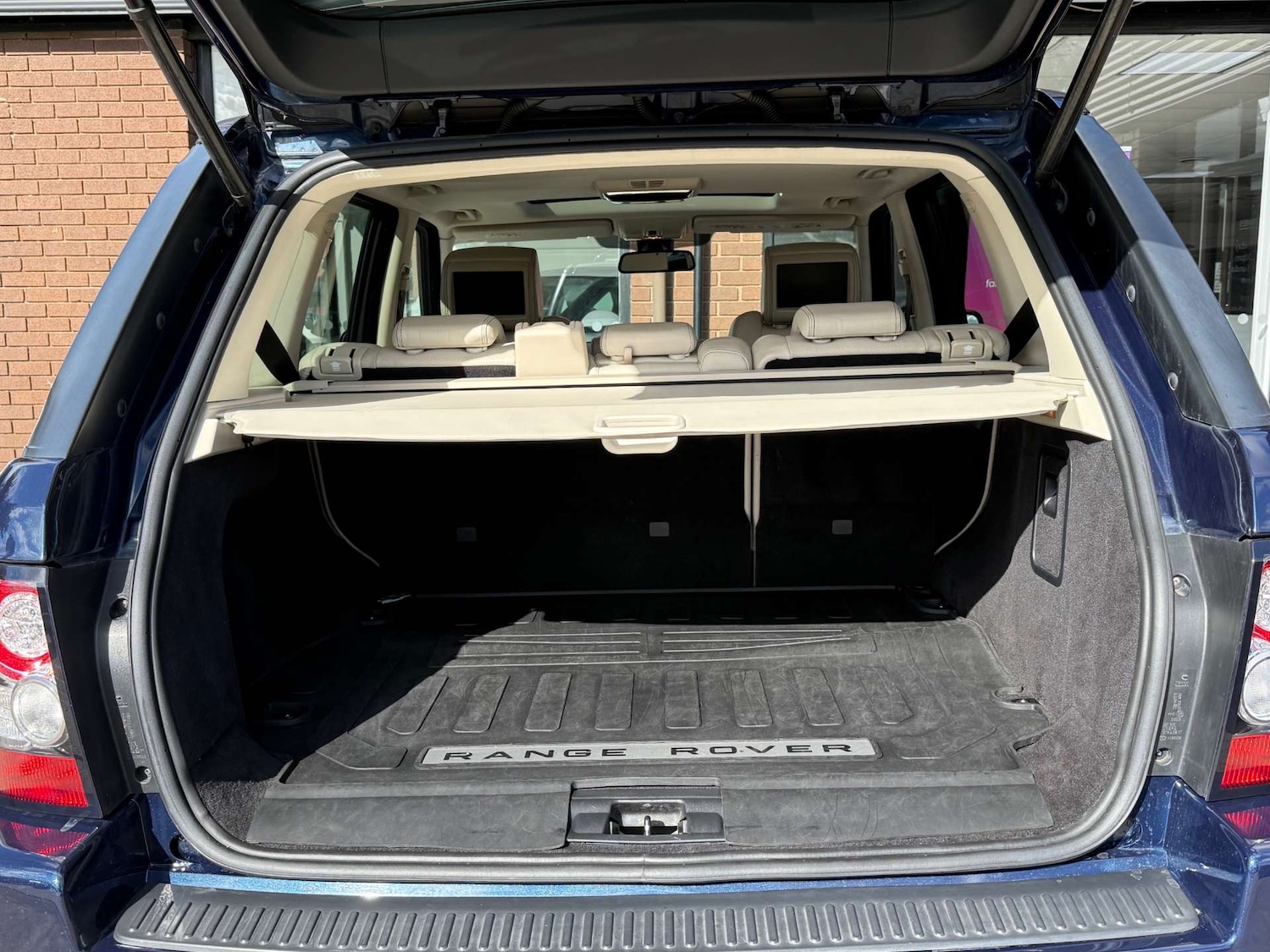 Used Land Rover Range Rover Sport 2012 for sale - 77888872: Photo 24