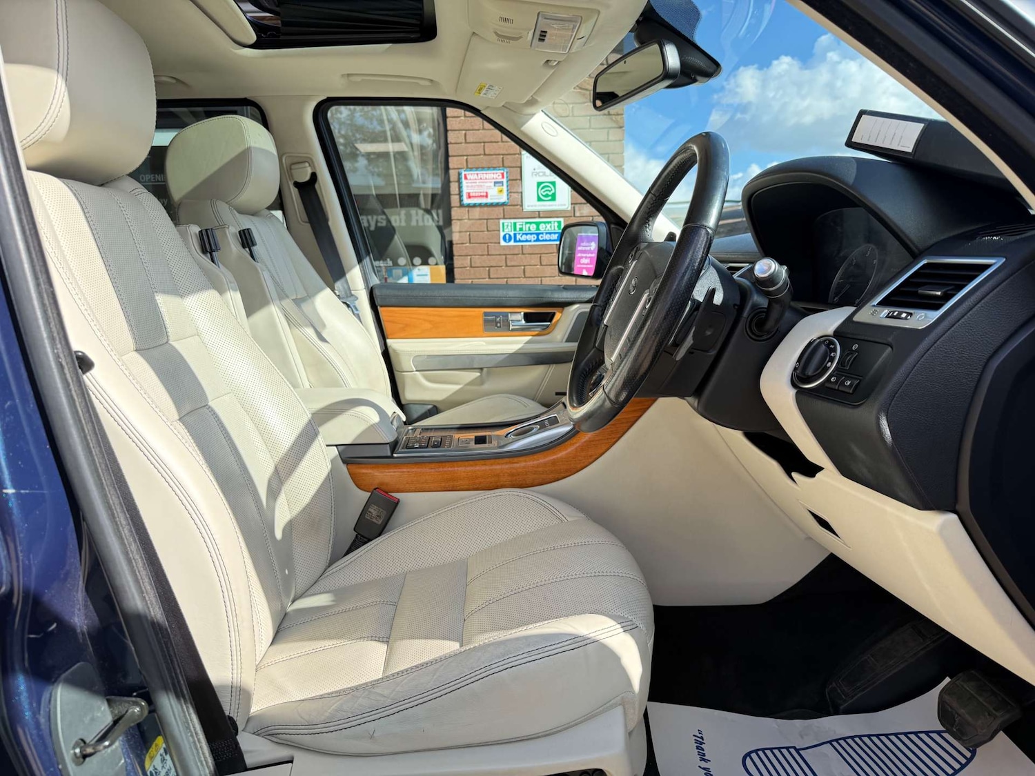 Used Land Rover Range Rover Sport 2012 for sale - 77888872: Photo 7