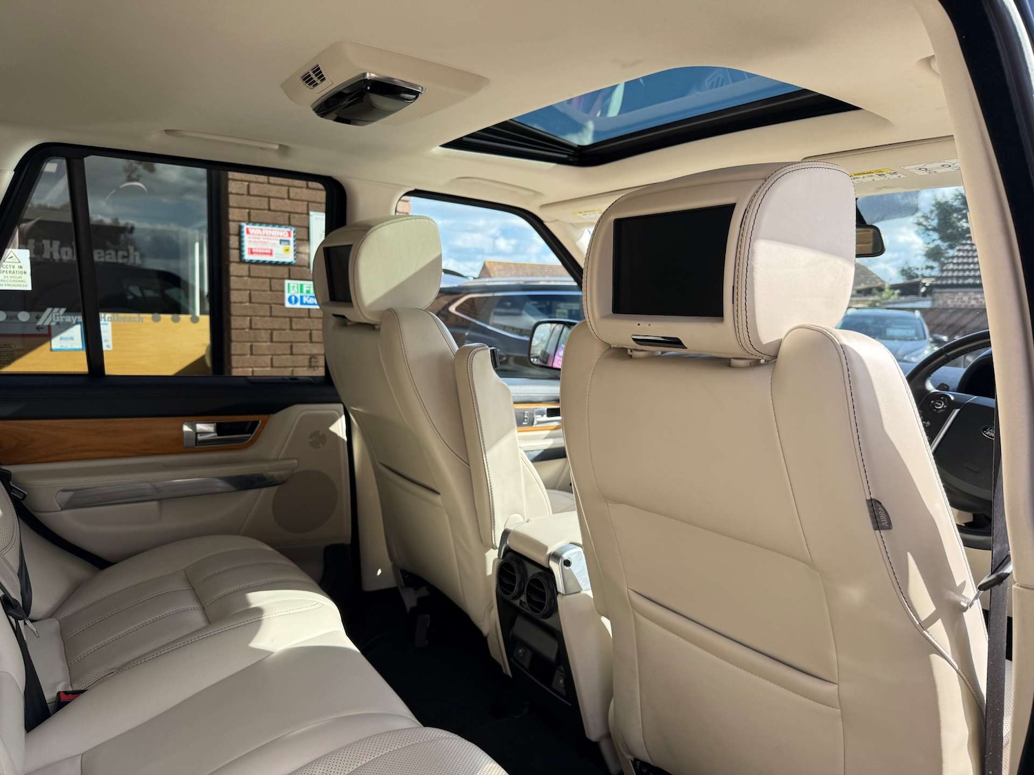 Used Land Rover Range Rover Sport 2012 for sale - 77888872: Photo 9