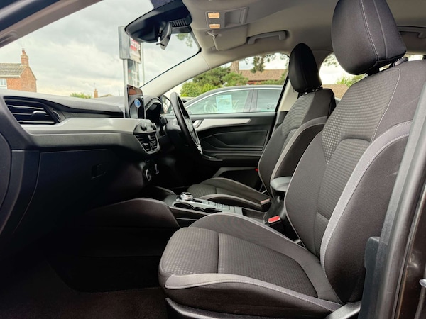 Used Ford Focus 2021 for sale - 76278334: Photo 11