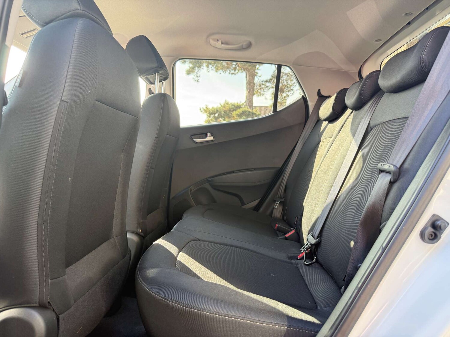 Used Hyundai i10 2019 for sale - 75779691: Photo 11