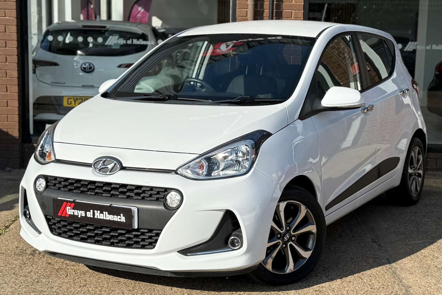 Used Hyundai i10 2019 for sale - 75779691: Photo 4