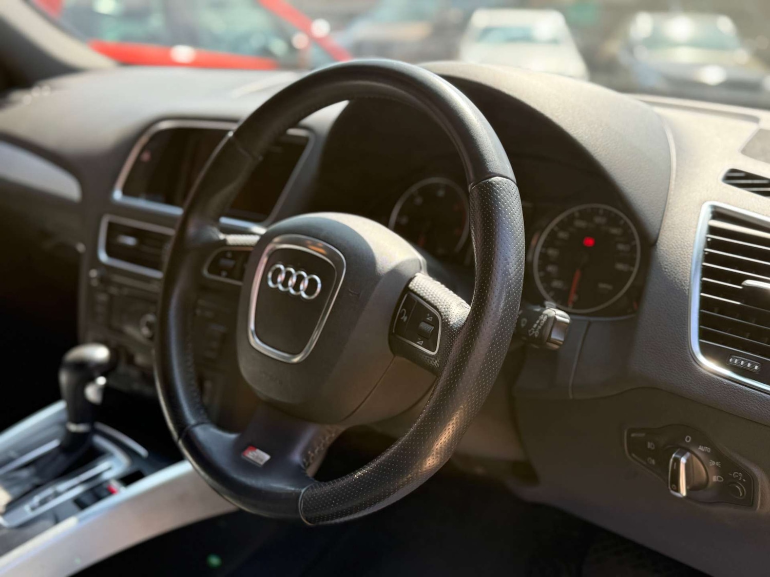 Used Audi Q5 2011 for sale - 76277977: Photo 12