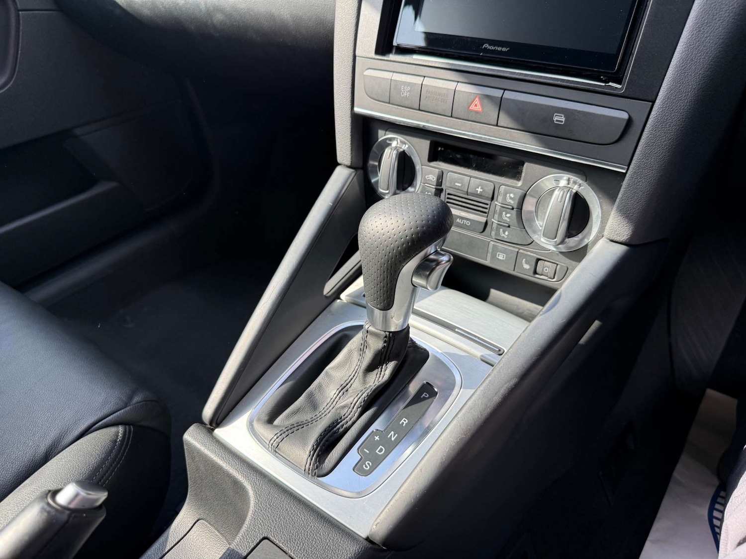 Used Audi A3 2010 for sale - 77094199: Photo 13