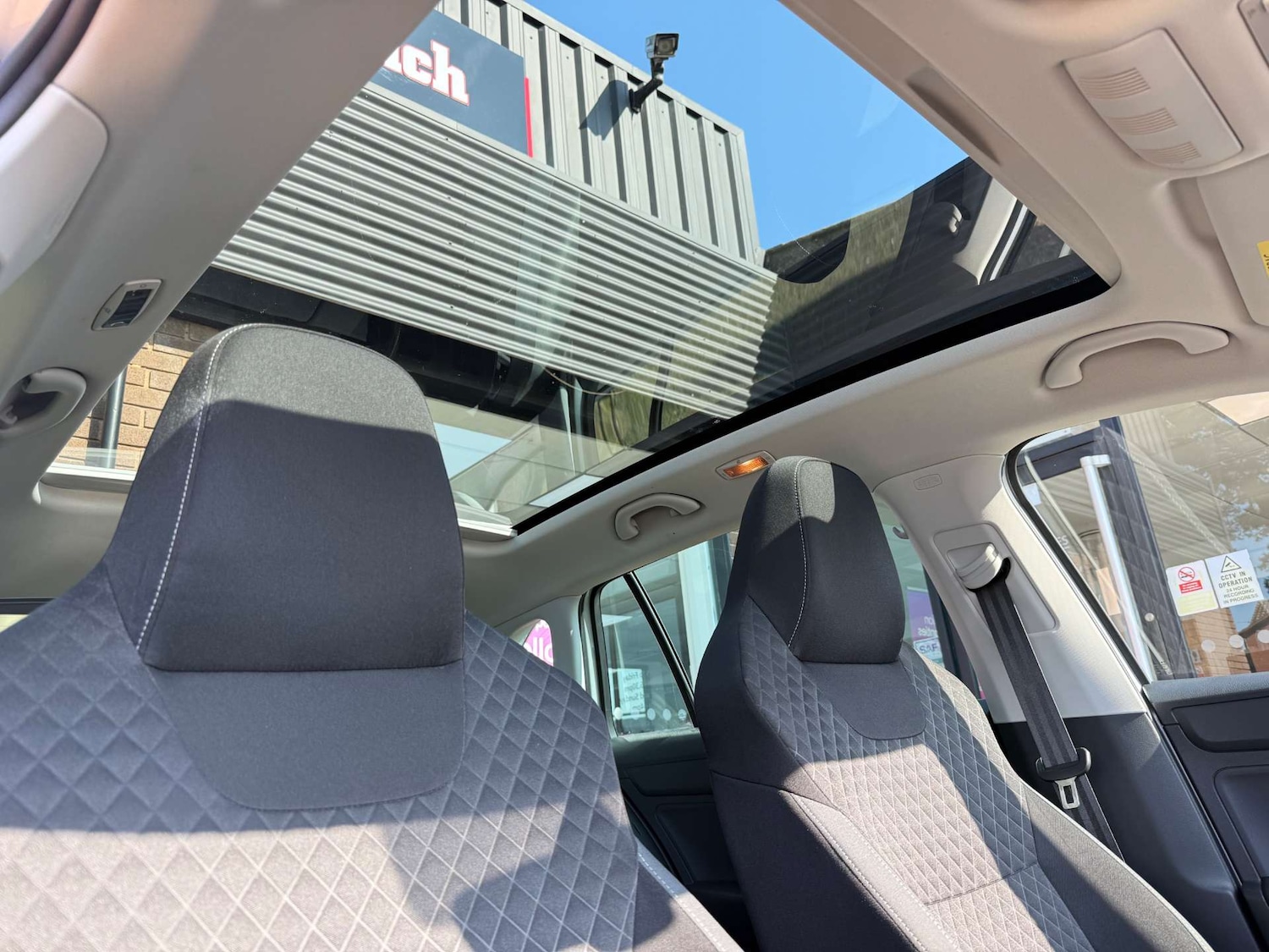 Used Skoda Rapid Spaceback 2016 for sale - 77682114: Photo 12