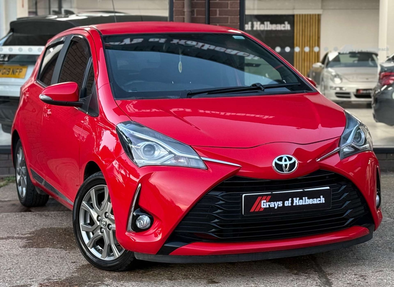 Used Toyota Yaris 2017 for sale - 76567740: Photo 1