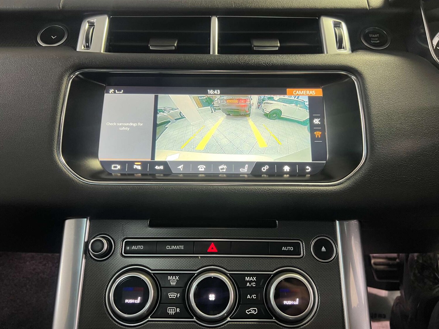 Used Land Rover Range Rover Sport 2018 for sale - 76894415: Photo 26