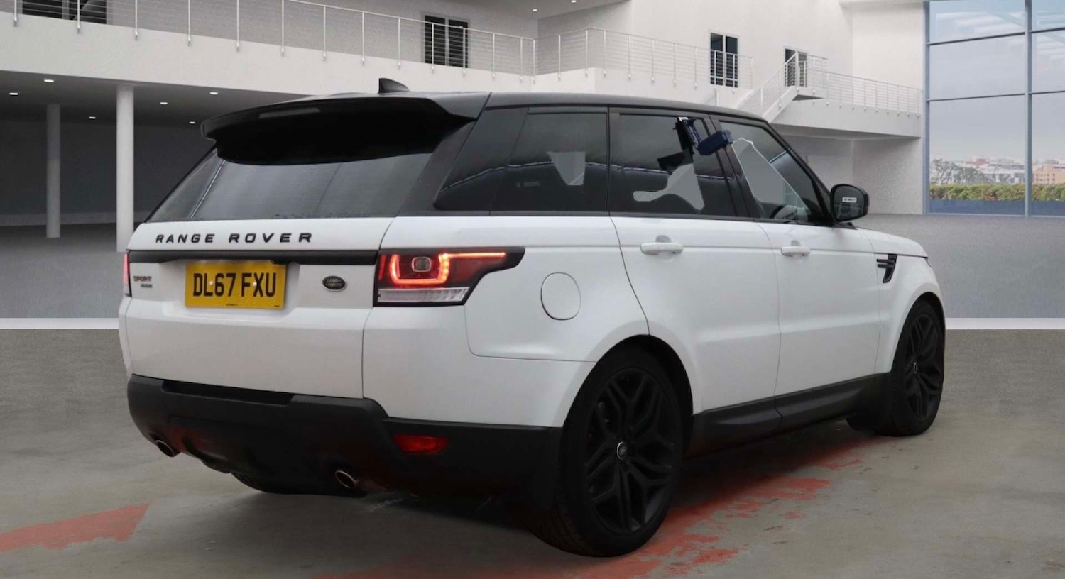 Used Land Rover Range Rover Sport 2018 for sale - 76894415: Photo 4