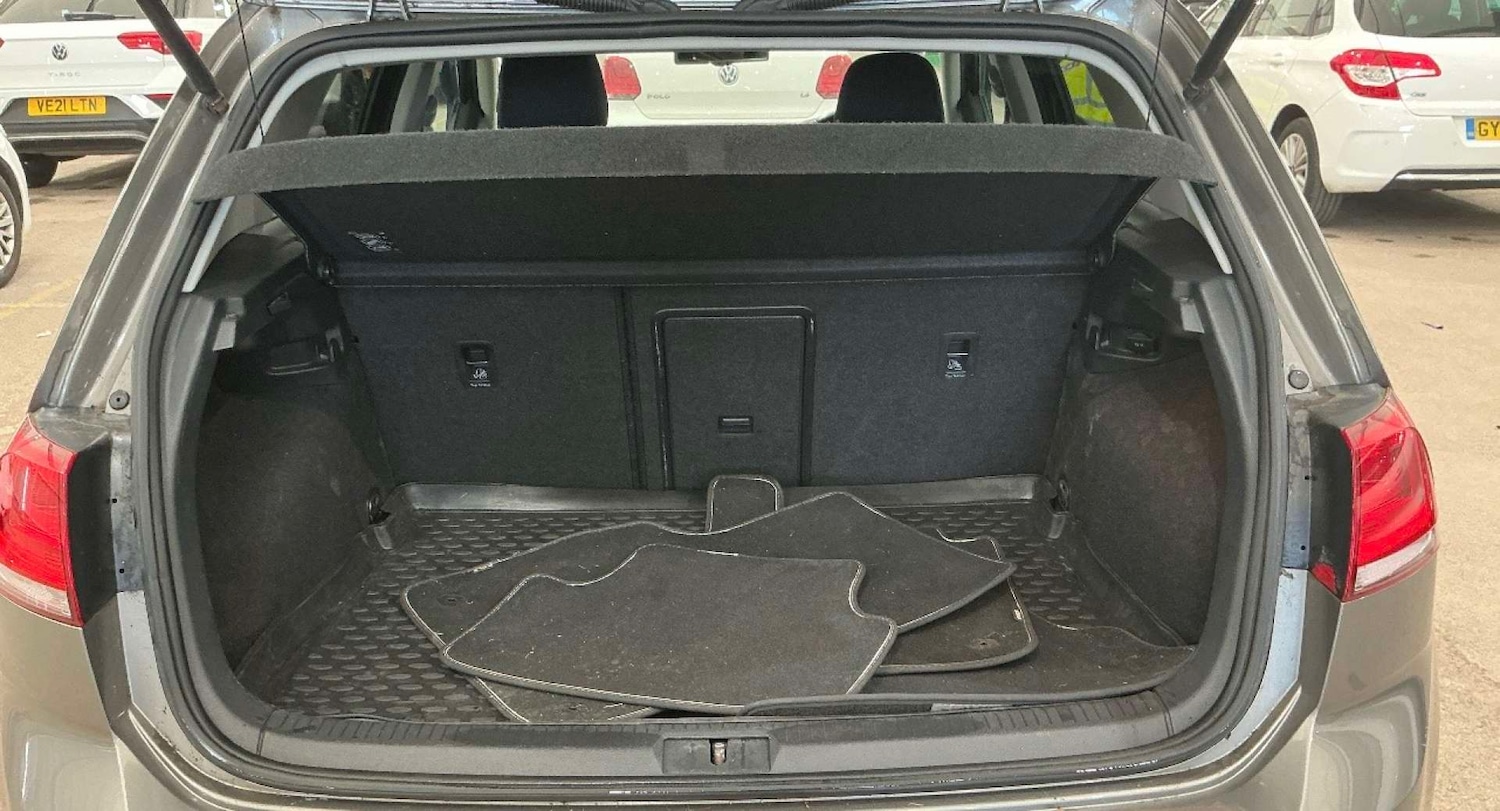 Used Volkswagen Golf 2015 for sale - 78031072: Photo 10