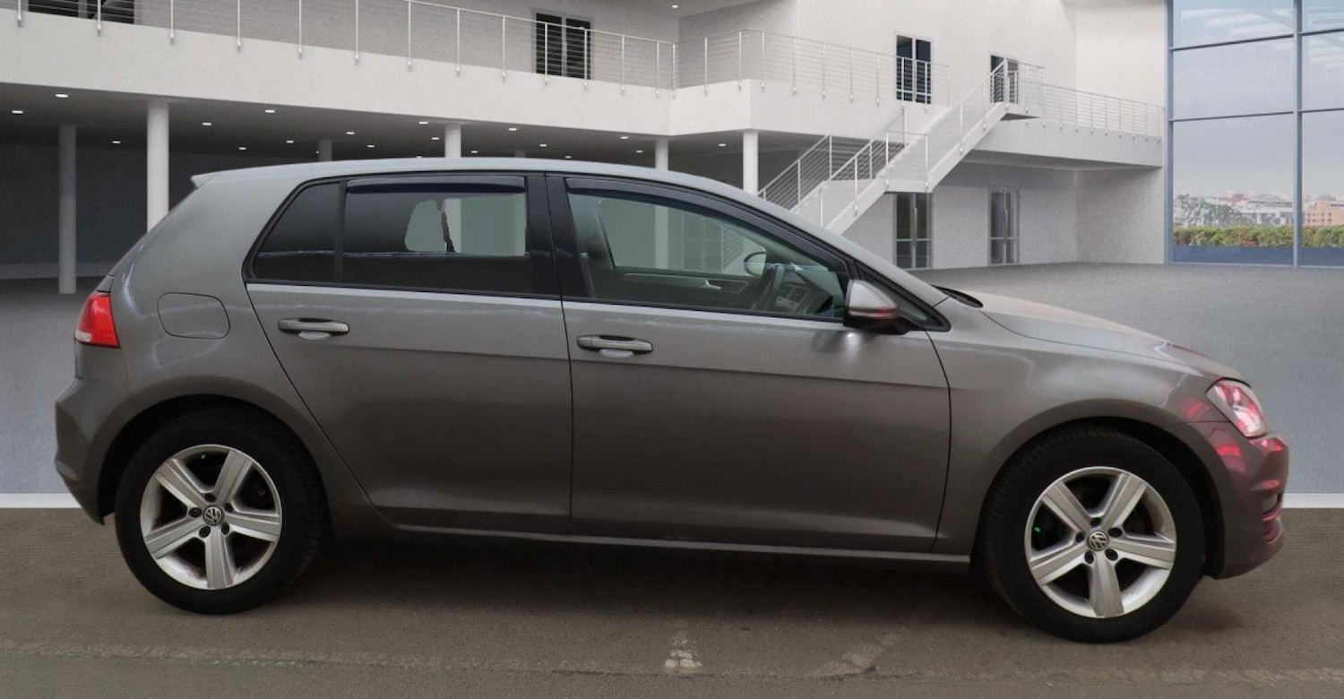 Used Volkswagen Golf 2015 for sale - 78031072: Photo 4