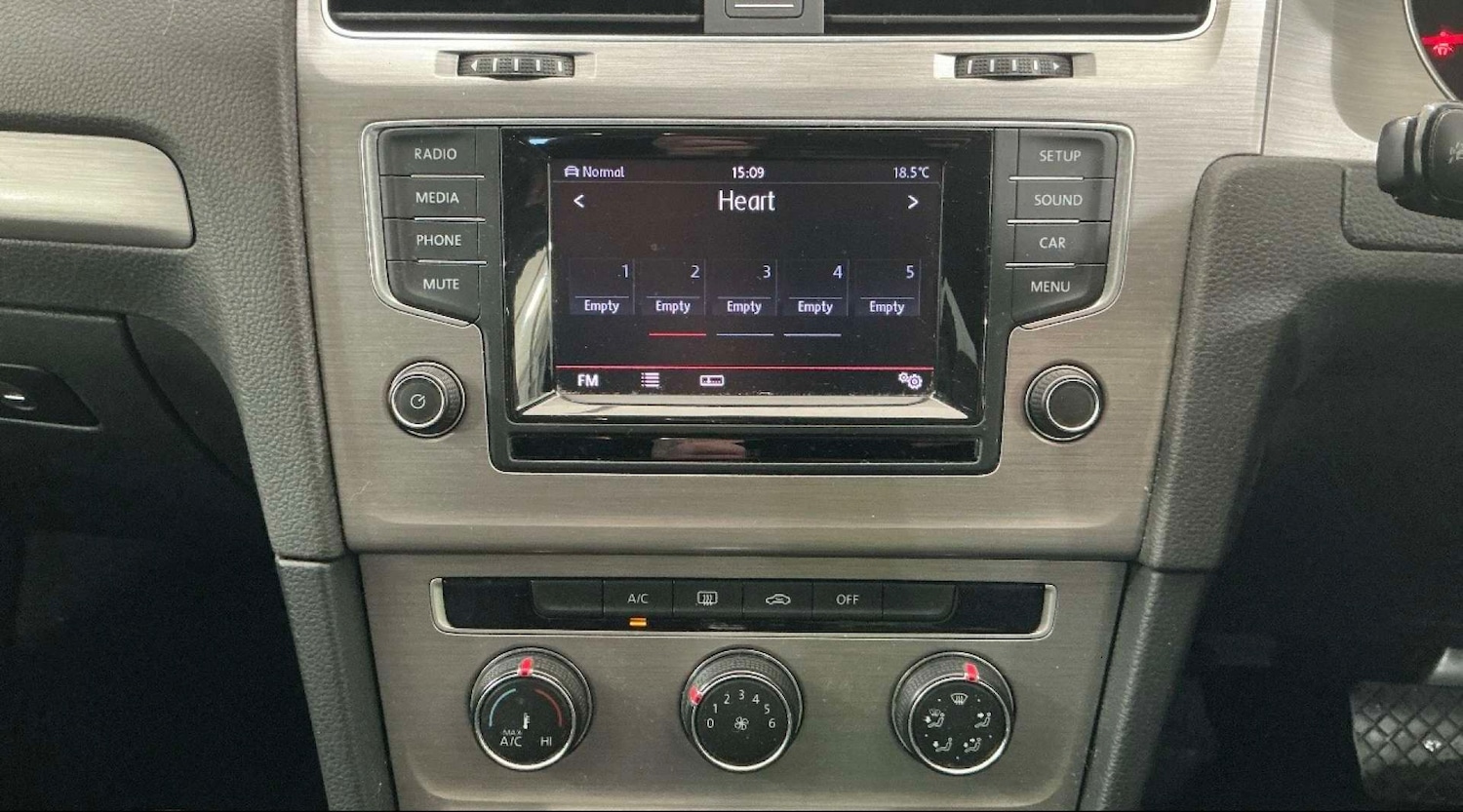 Used Volkswagen Golf 2015 for sale - 78031072: Photo 9