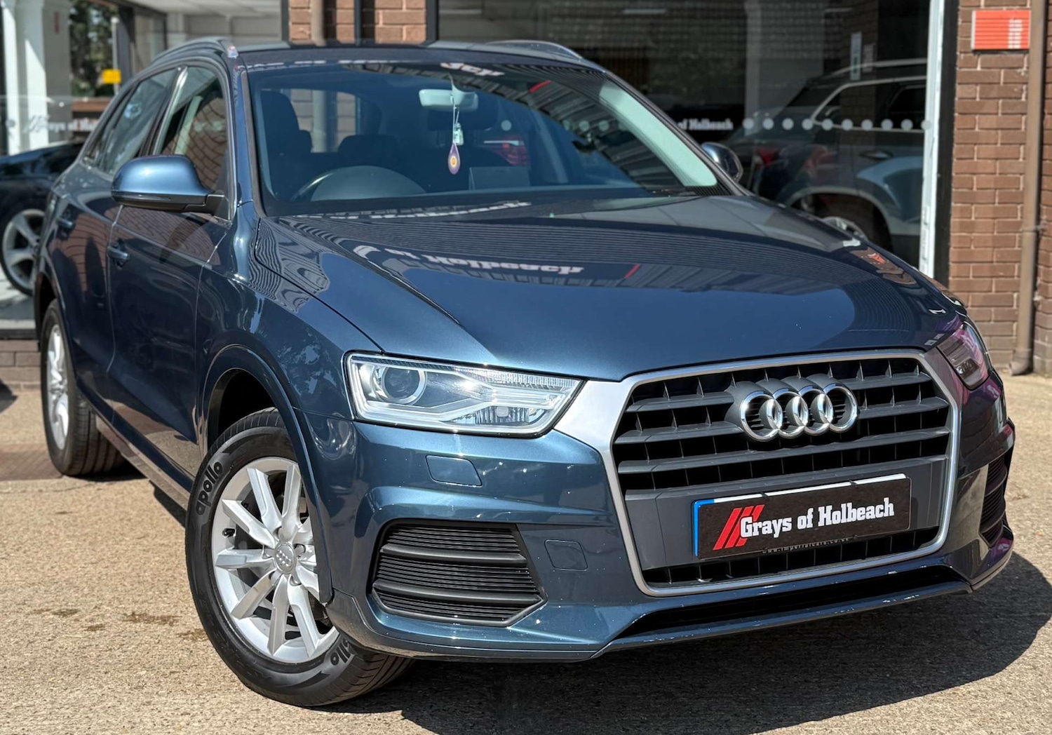 Used Audi Q3 2016 for sale - 76277997: Photo 1
