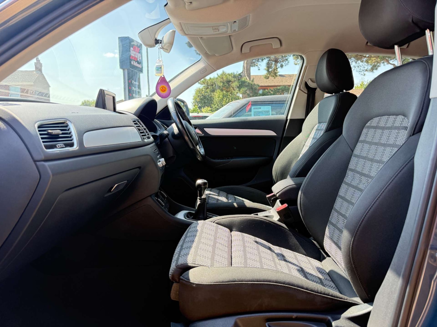 Used Audi Q3 2016 for sale - 76277997: Photo 10