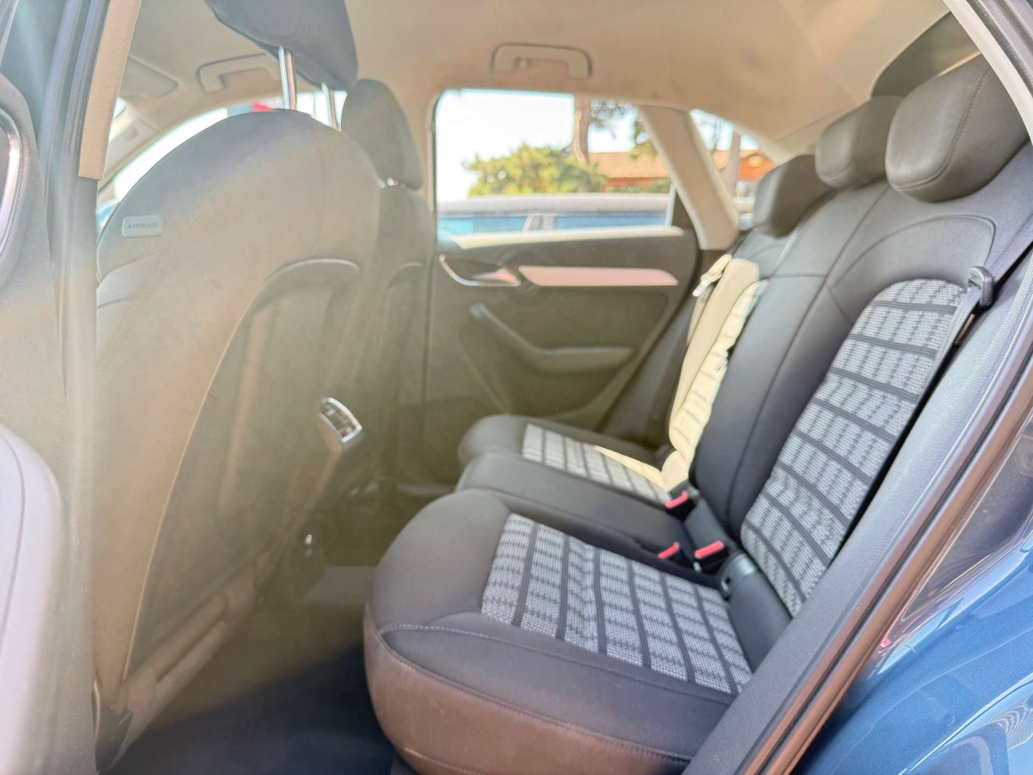 Used Audi Q3 2016 for sale - 76277997: Photo 11