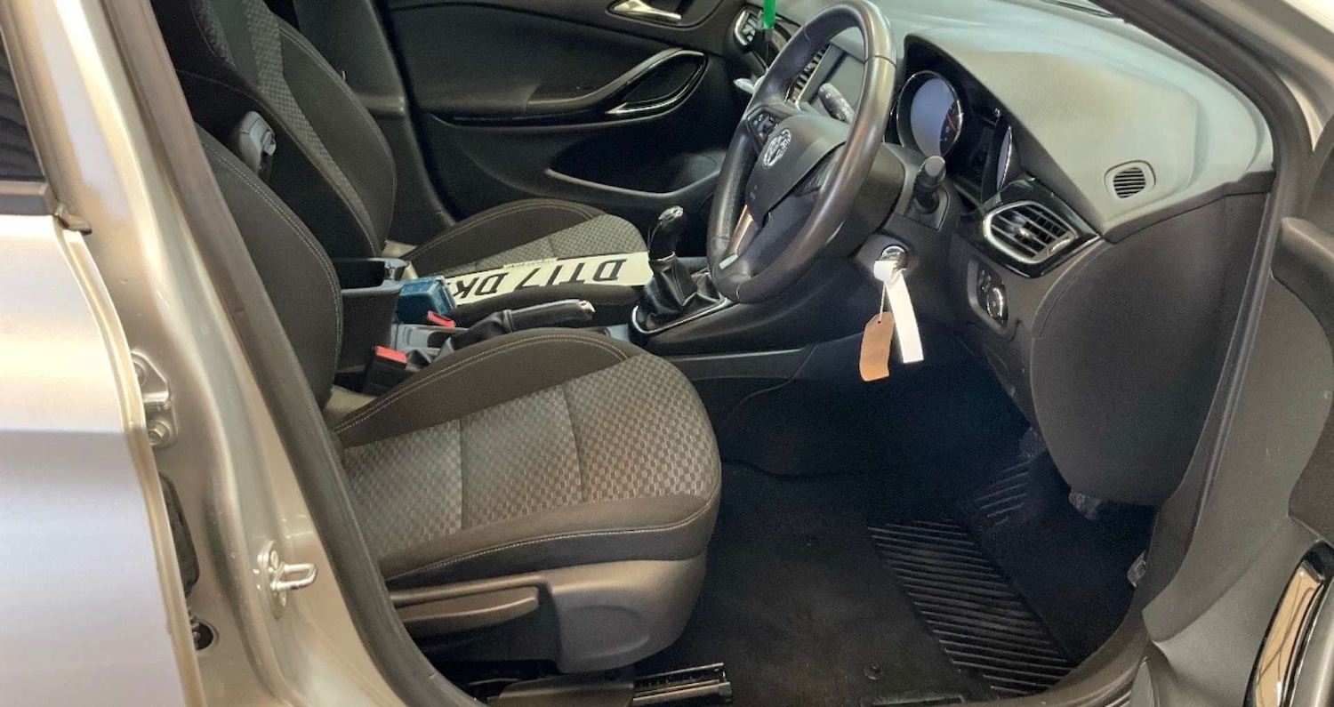 Used Vauxhall Astra 2017 for sale - 77640587: Photo 8